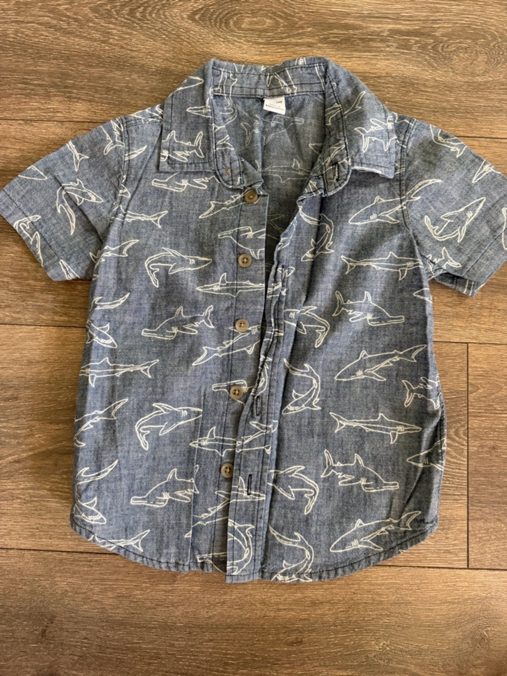 Sz 4t blue/grey shark button down